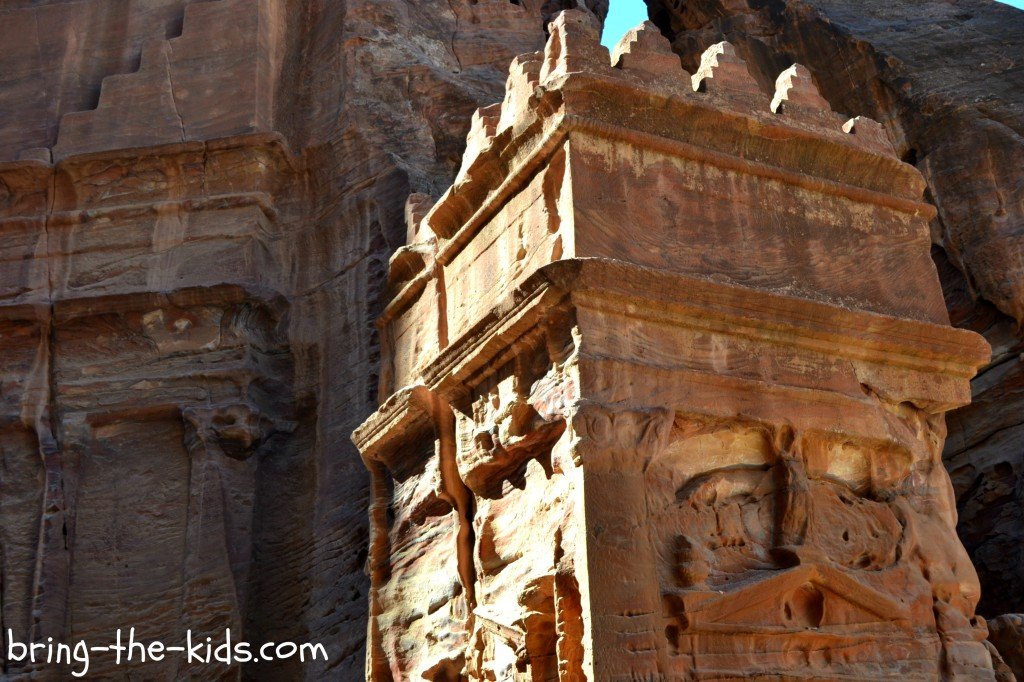 hiking petra jordan