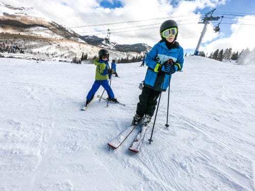 kids skiing