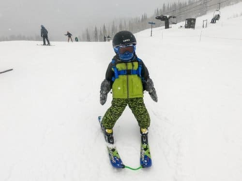 kids skiing with edgie wedgie