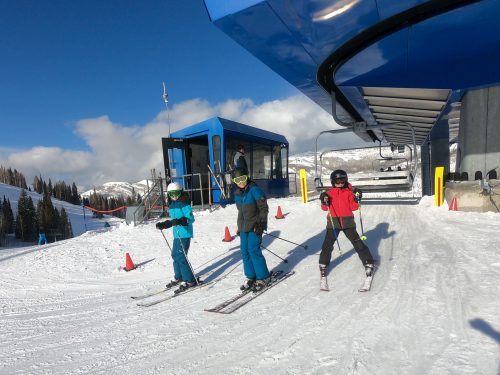 kids skiing solitude