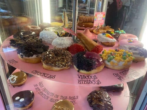 Voodoo doughnuts portland with kids