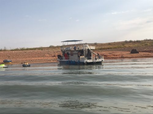 lake powell houseboat