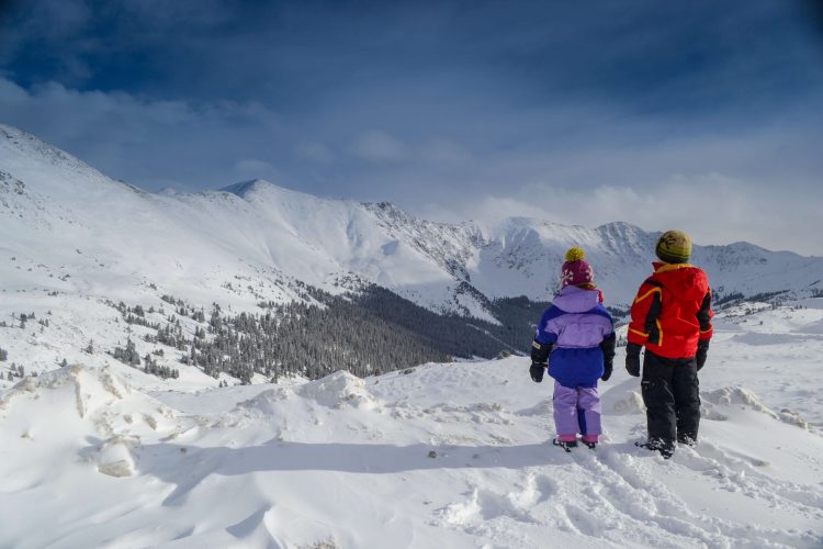 kids winter on the mountains