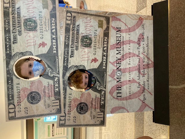money museum with kids