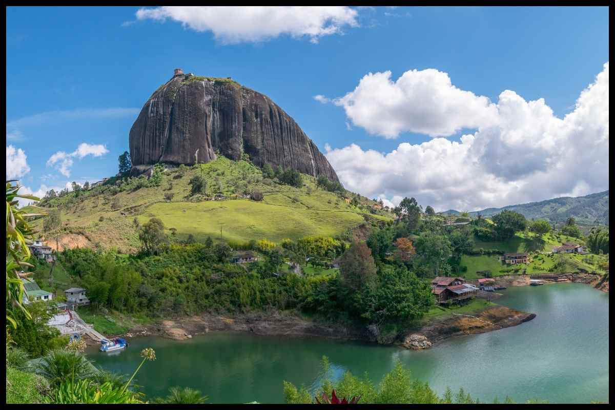 guatape rock