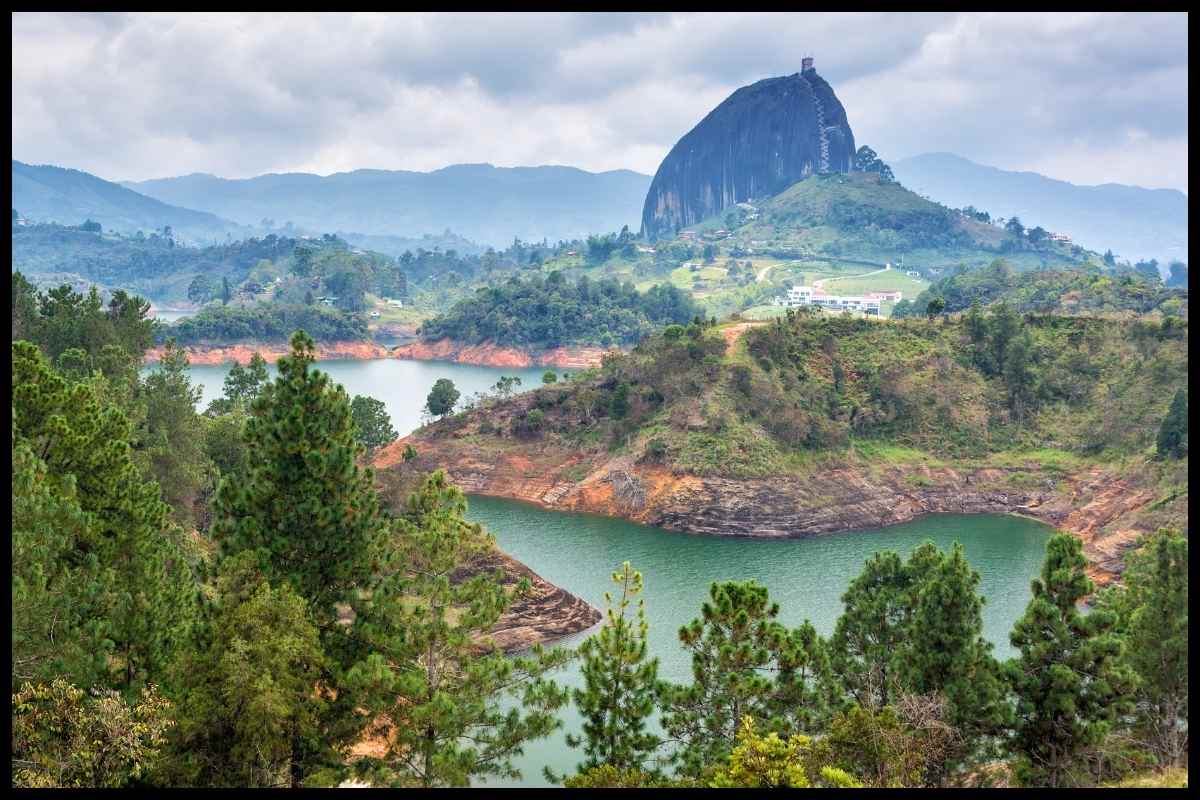 guatape rock