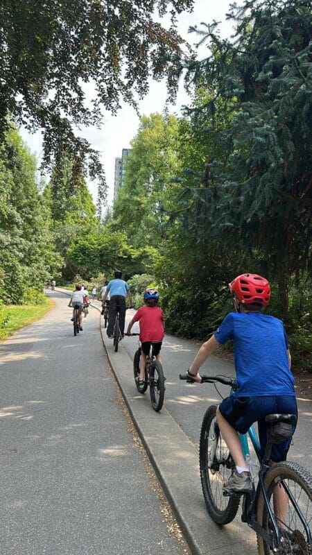 biking stanley park seawall vancouver british columbia