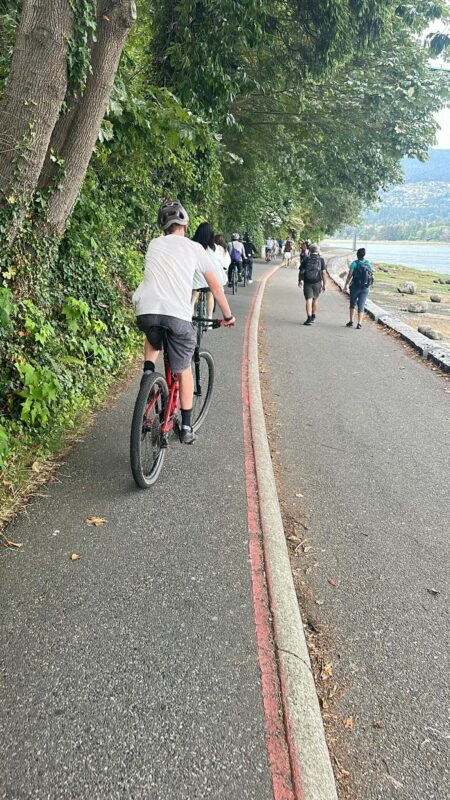 biking stanley park seawall vancouver british columbia