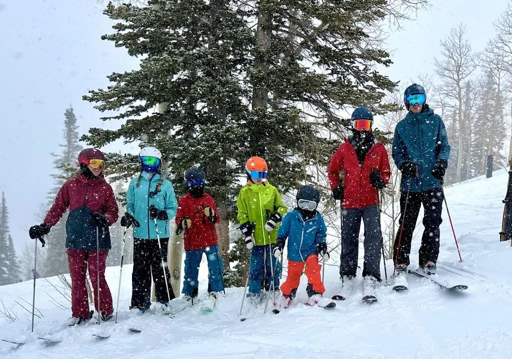 akova ski coats for families and kids