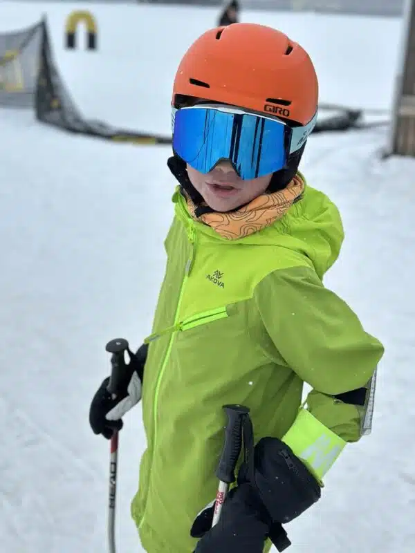 akova kids ski gear coats